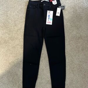 New Celebrate Pink hi-rise skinny jeans.